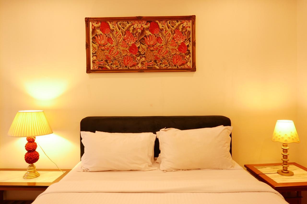 Ciwulan 36 Guest House Bandung Exterior photo