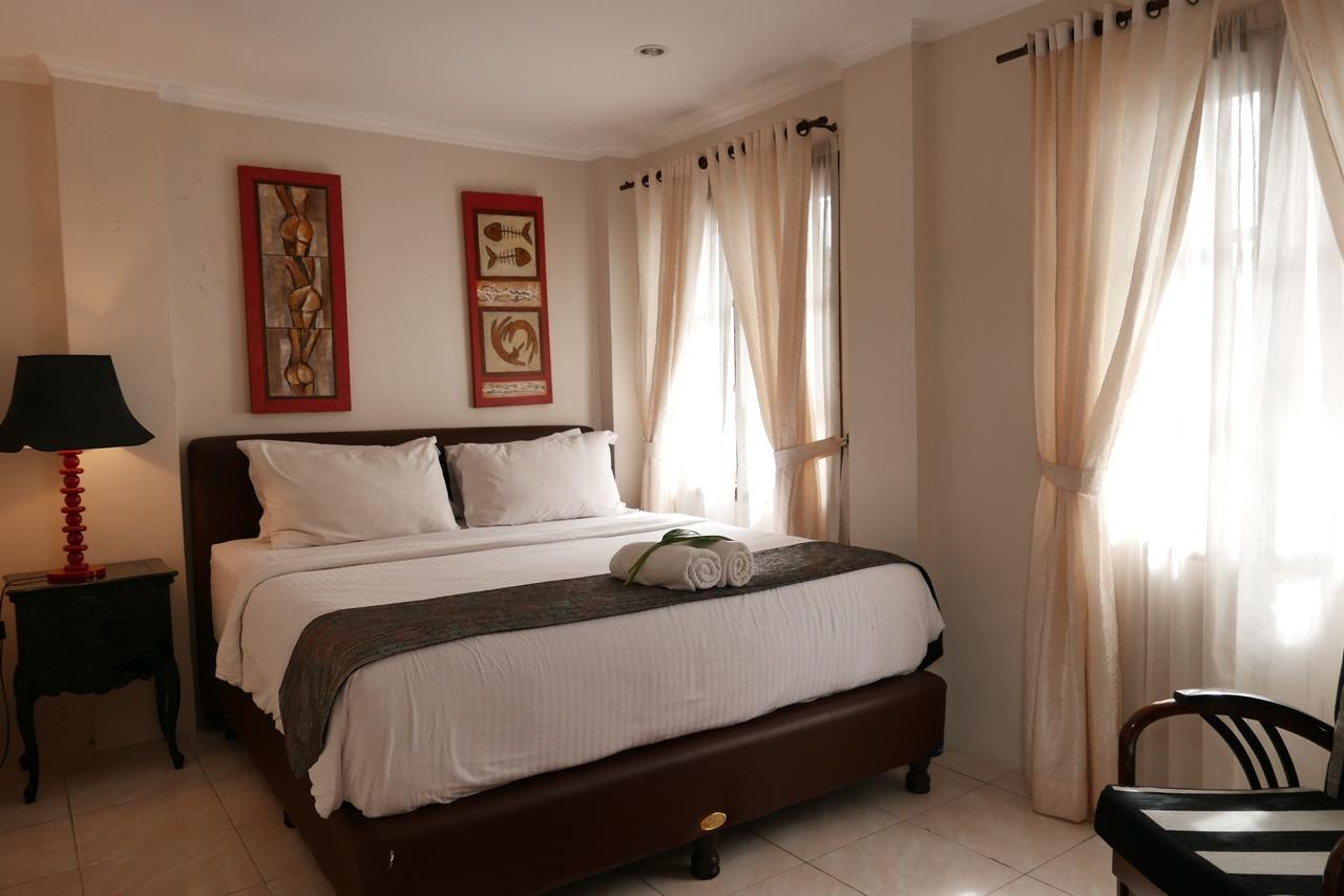 Ciwulan 36 Guest House Bandung Exterior photo