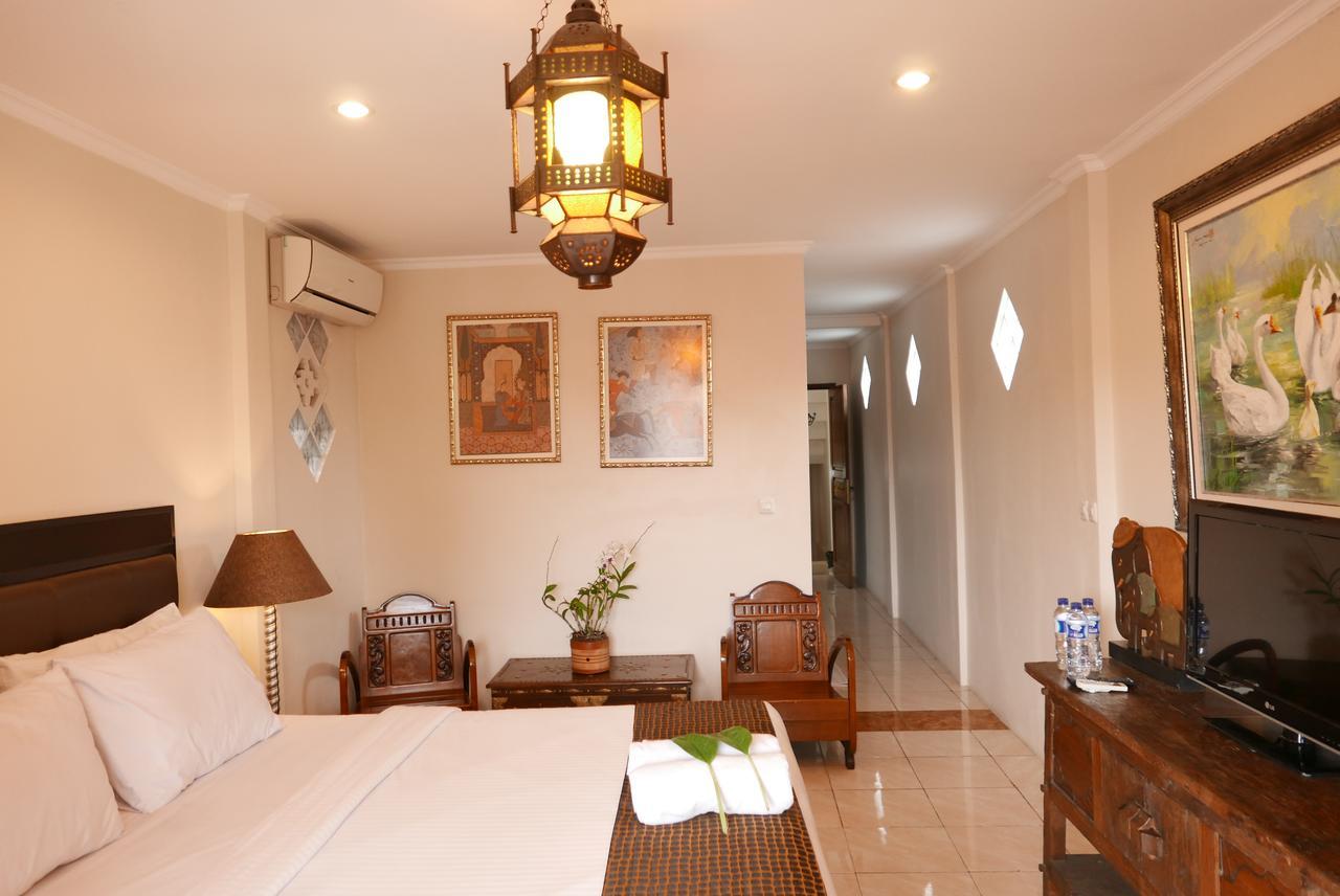 Ciwulan 36 Guest House Bandung Exterior photo